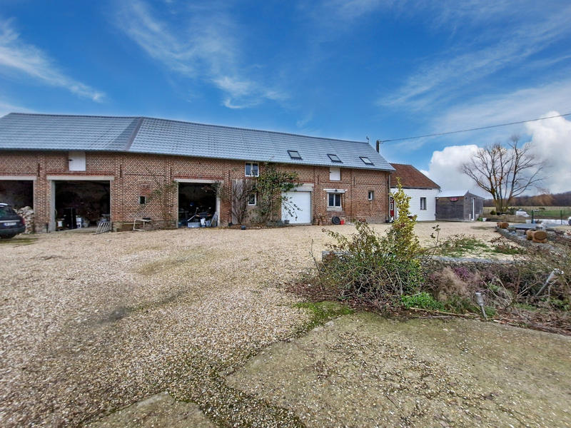 Maison - 180 m² - 7 pièces