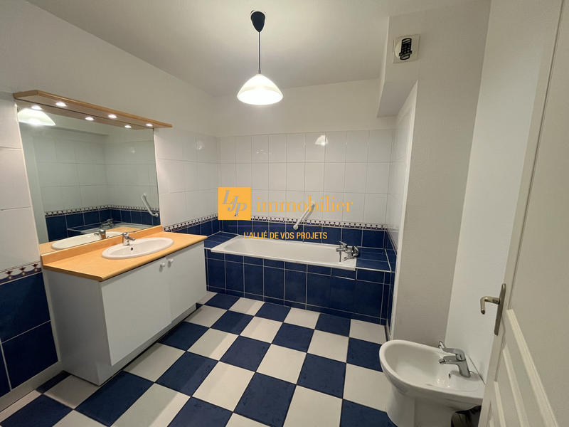 Appartement - 122 m² - 4 pièces