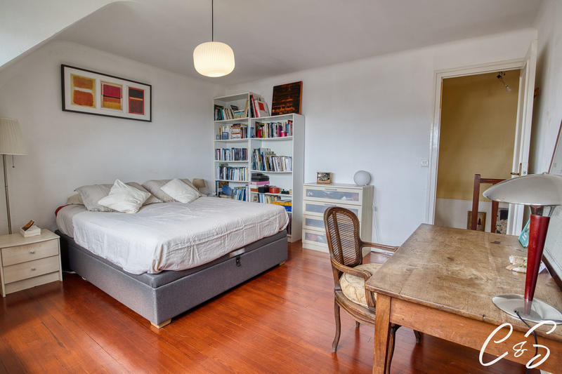 Maison - 161 m² - 6 pièces