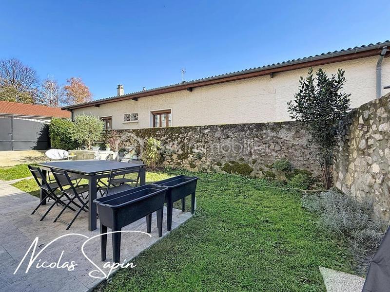 Appartement - 75 m² - 3 pièces