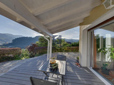 Maison - 140 m² - 6 pièces