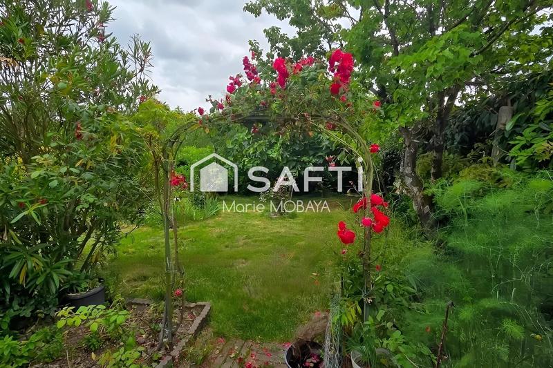 Maison - 250 m² - 10 pièces