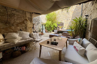 Maison - 314 m² - 10 pièces