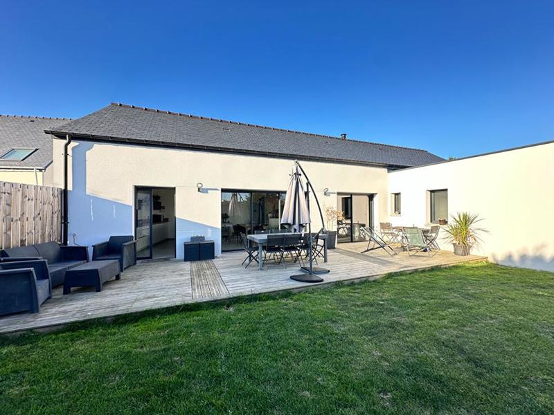Maison - 127 m² - 6 pièces