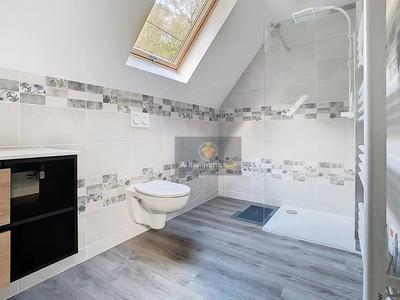 Maison - 170 m² - 6 pièces