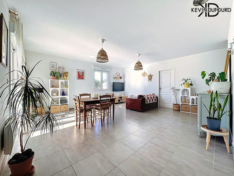 Villa - 90 m² - 5 pièces