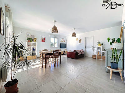 Villa - 90 m² - 5 pièces