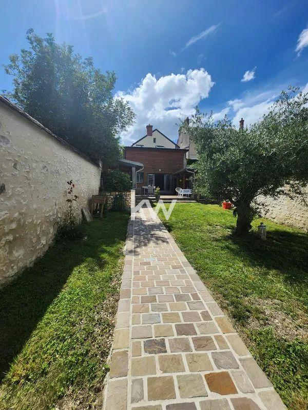 Maison - 175 m² - 6 pièces