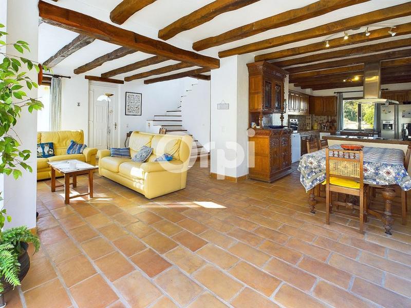 Maison - 160 m² - 5 pièces