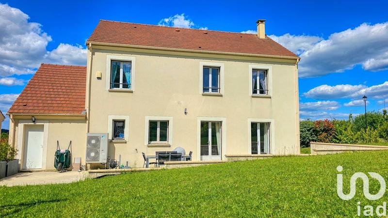 Maison - 137 m² - 7 pièces