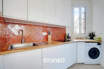 Appartement ancien - 81 m² - 4 pièces