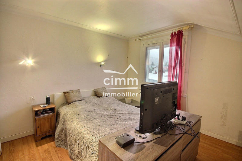 Appartement - 75 m² - 4 pièces