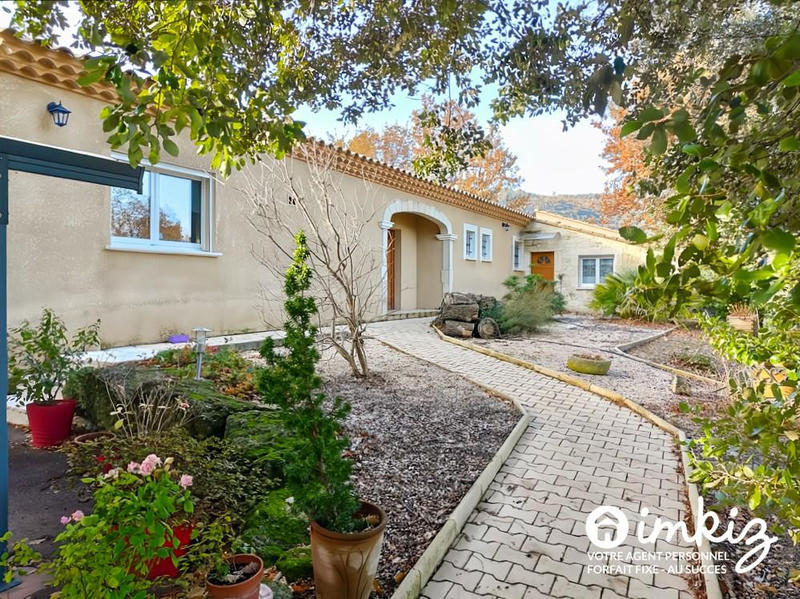 Maison - 408 m² - 13 pièces