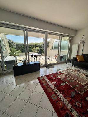 Appartement - 64 m² - 2 pièces