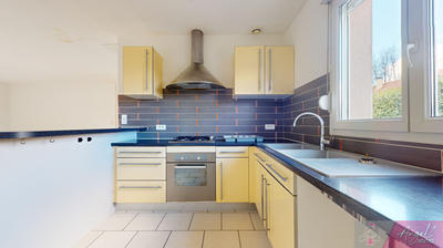 Maison - 111 m² - 6 pièces