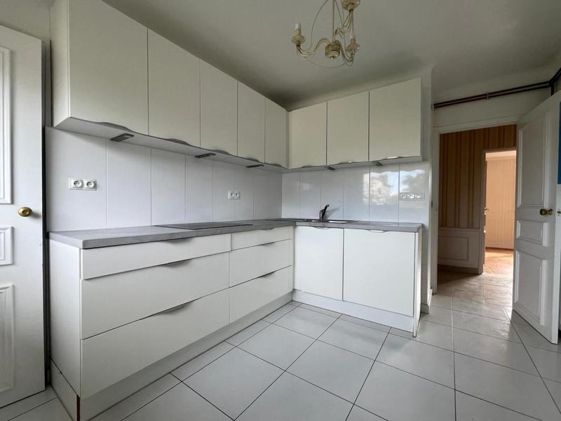 Appartement - 99 m² - 4 pièces