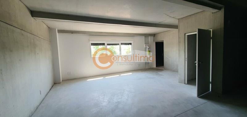 Local d'activité / Entrepôt - 224 m²