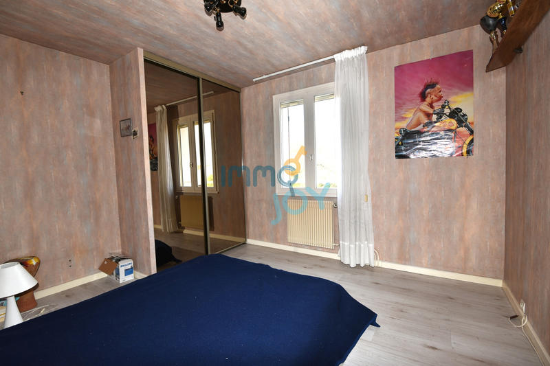 Maison - 110 m² - 4 pièces