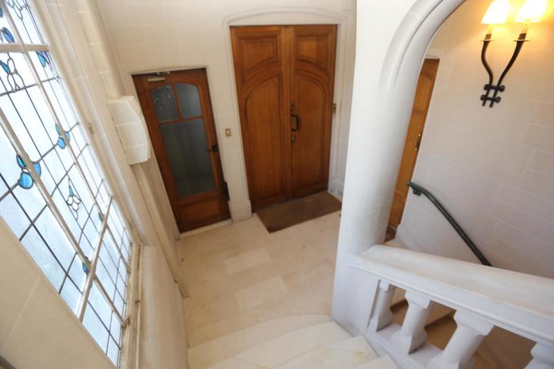 Appartement bourgeois - 139 m² - 5 pièces