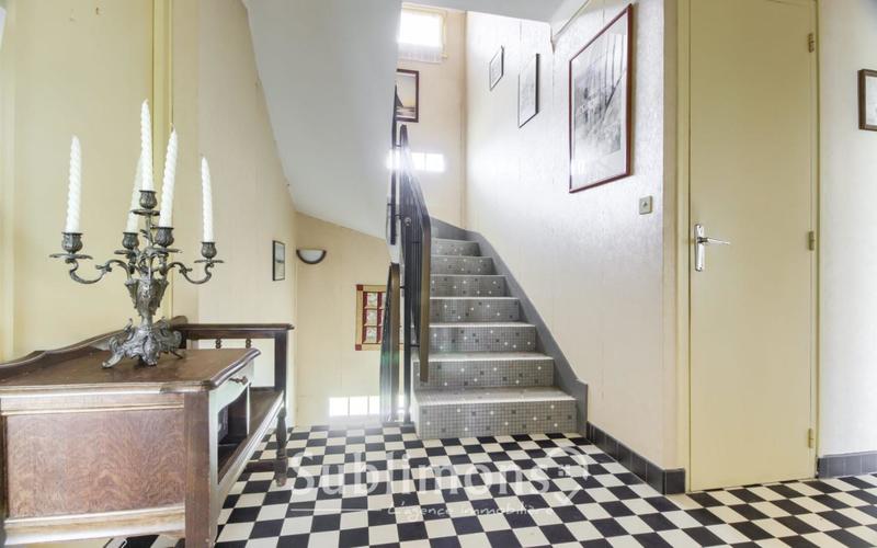 Maison traditionnelle - 125 m² - 5 pièces