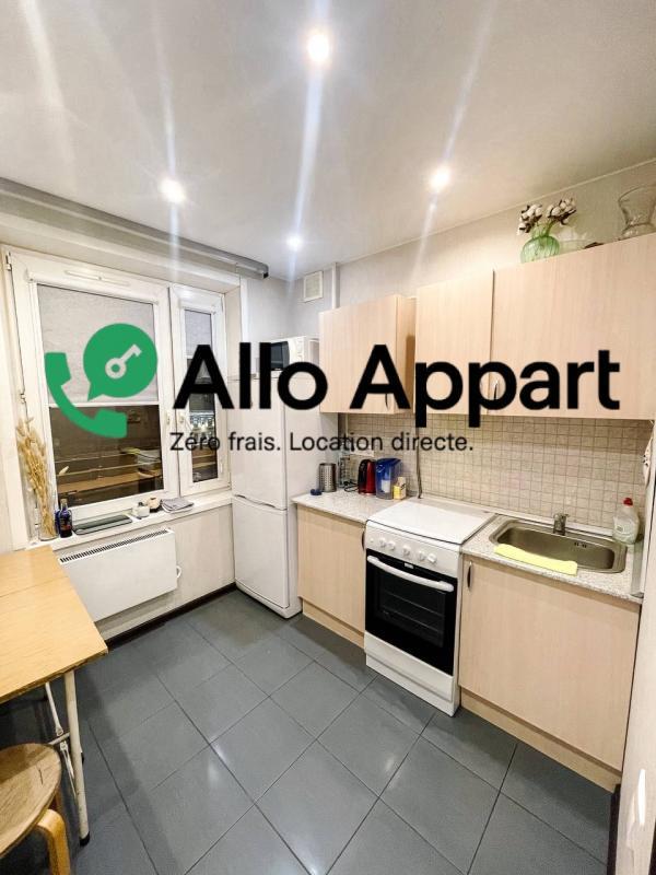 Studio - 30 m² - 1 pièce