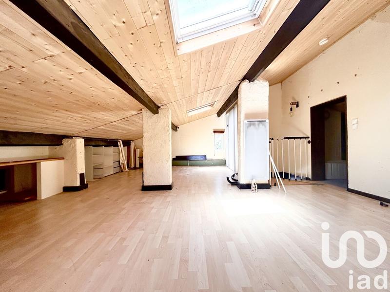 Maison - 97 m² - 5 pièces