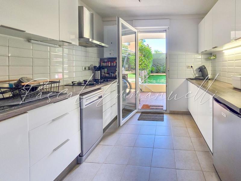 Appartement - 92 m² - 5 pièces