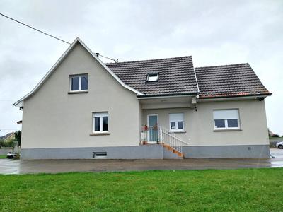 Maison - 220 m² - 10 pièces