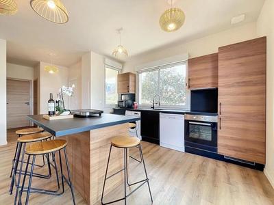 Appartement - 85 m² - 4 pièces