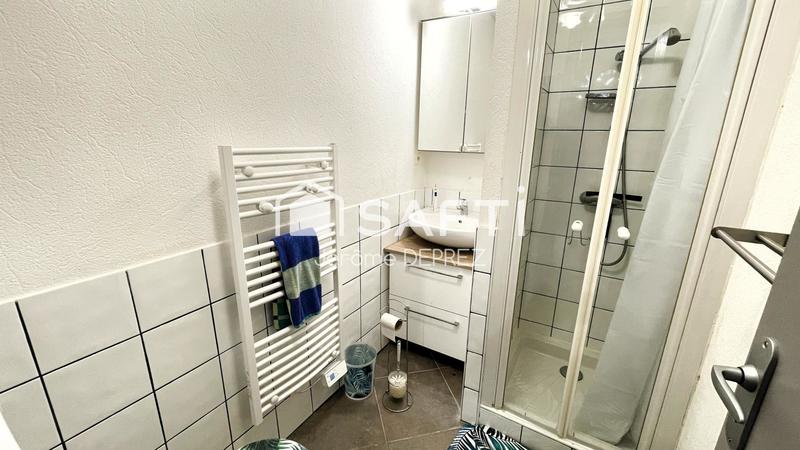 Maison - 201 m² - 9 pièces