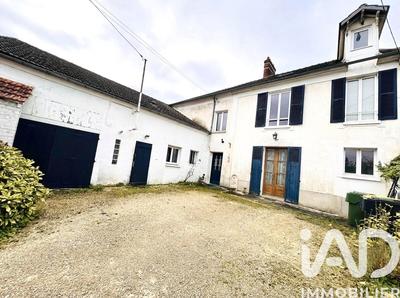 Maison - 216 m² - 6 pièces