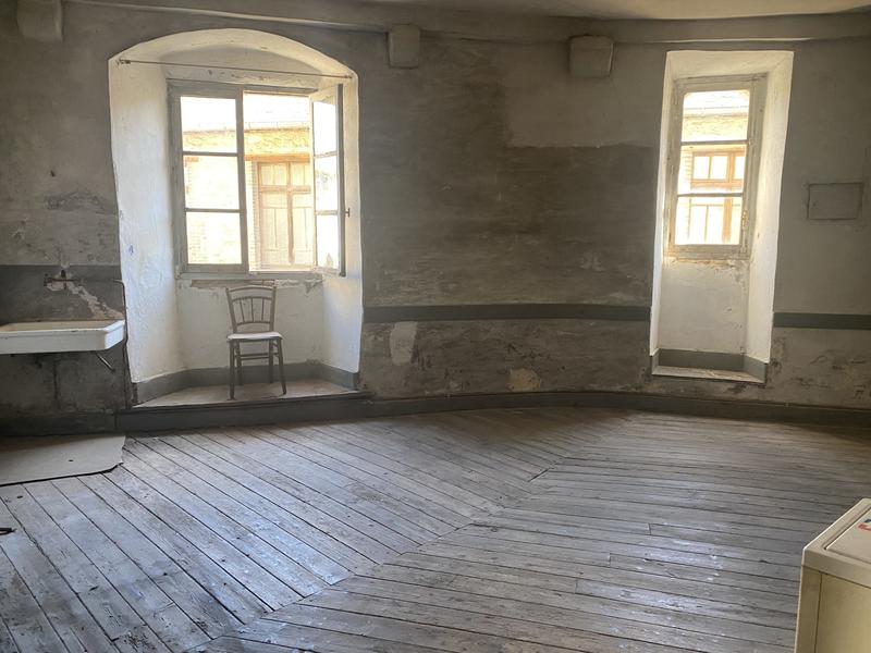 Maison ancienne - 164 m² - 7 pièces