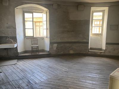 Maison ancienne - 164 m² - 7 pièces