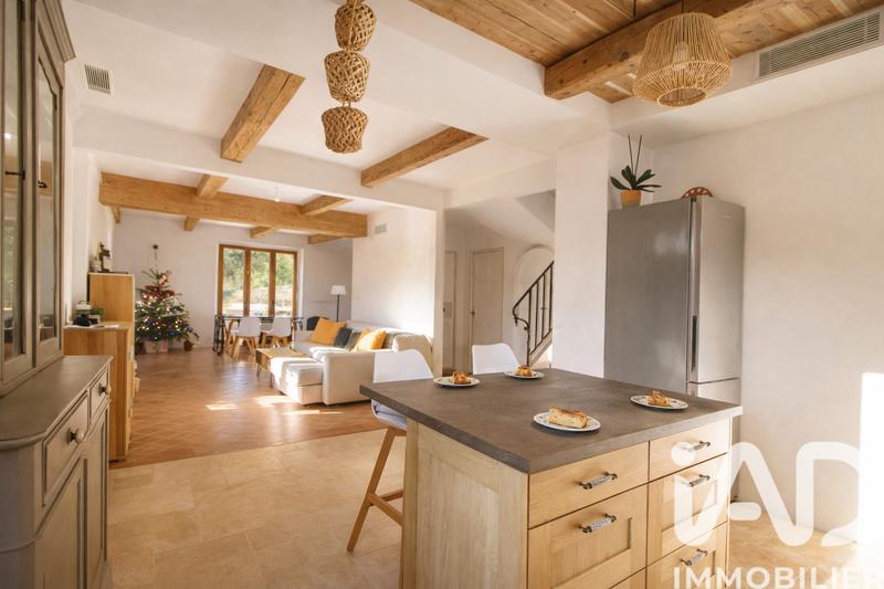 Maison - 150 m² - 5 pièces