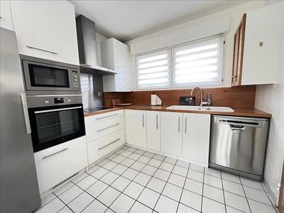 Maison - 82 m² - 4 pièces