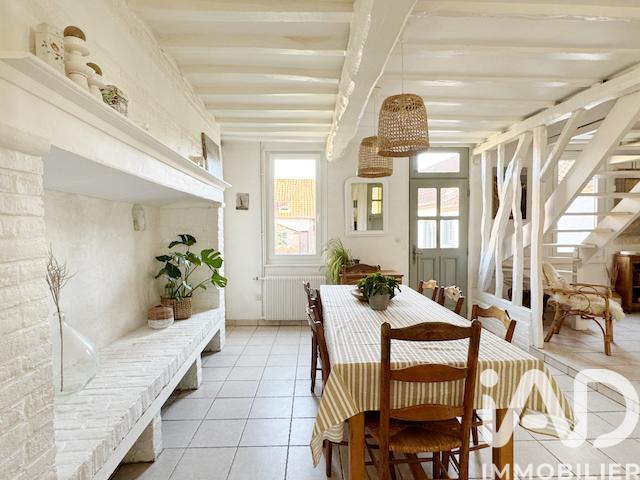 Maison - 160 m² - 7 pièces