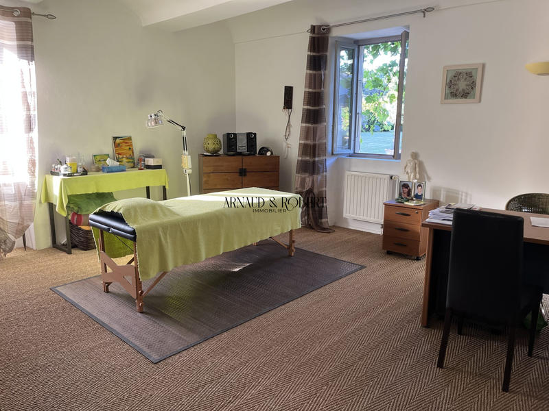 Mas - 519 m² - 12 pièces