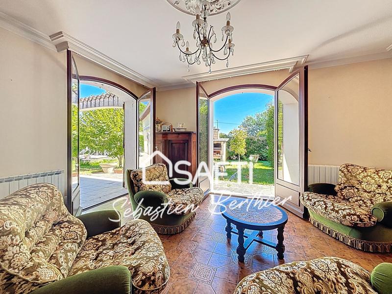 Maison - 180 m² - 6 pièces