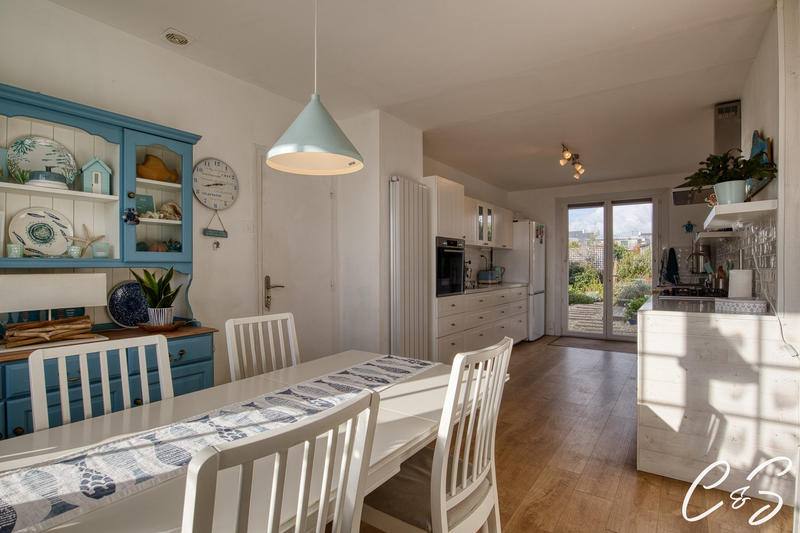 Maison - 123 m² - 5 pièces