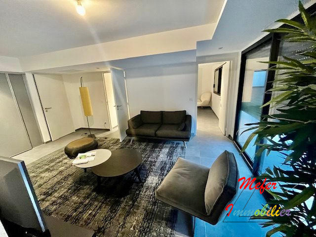 Appartement - 82 m² - 3 pièces