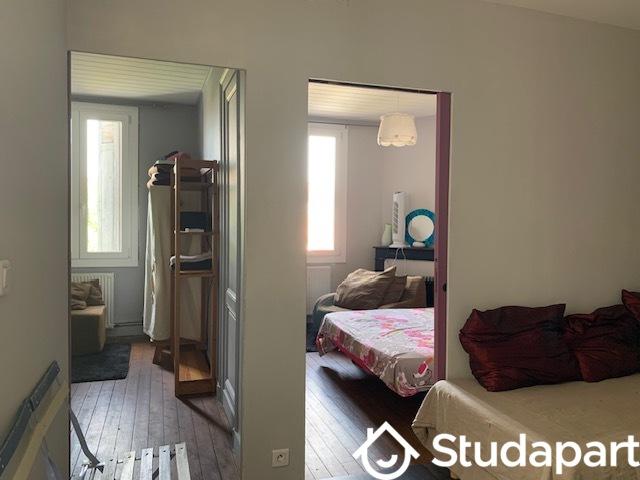 Chambre - 9 m² - 1 pièce