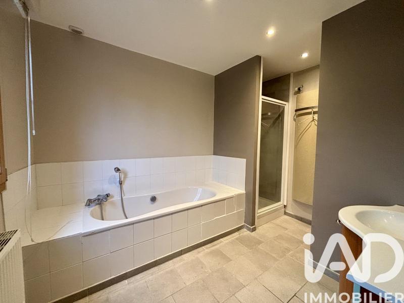 Maison - 313 m² - 7 pièces