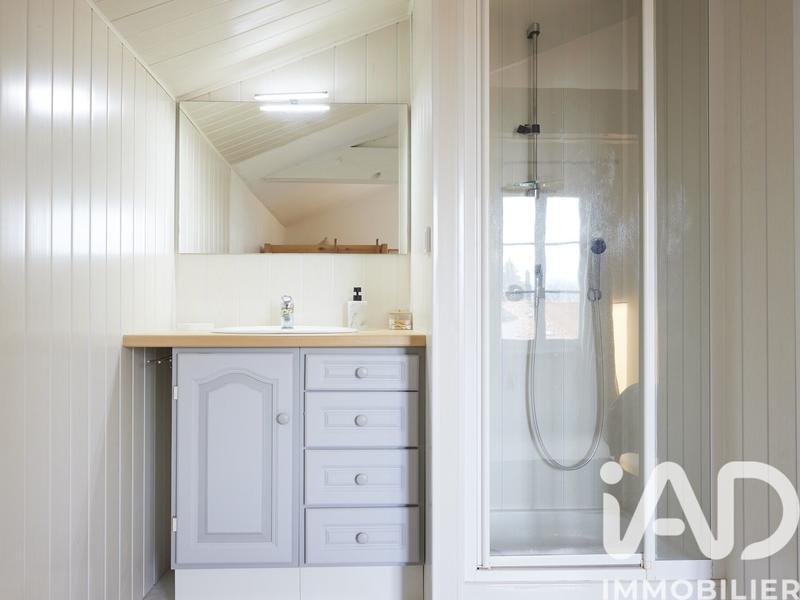 Maison - 180 m² - 7 pièces