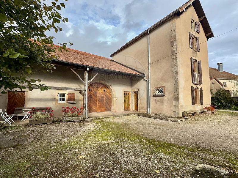 Ferme - 180 m² - 8 pièces