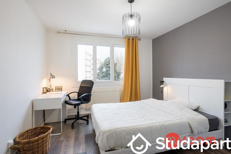 Chambre - 12 m² - 1 pièce