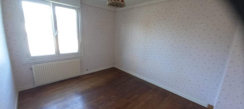 Maison - 74 m² - 5 pièces