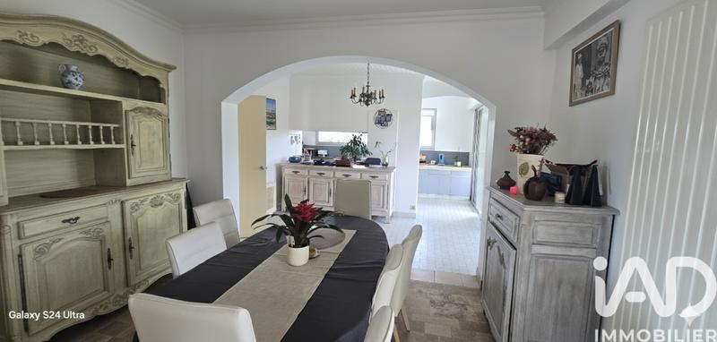 Maison de maîtres - 302 m² - 8 pièces