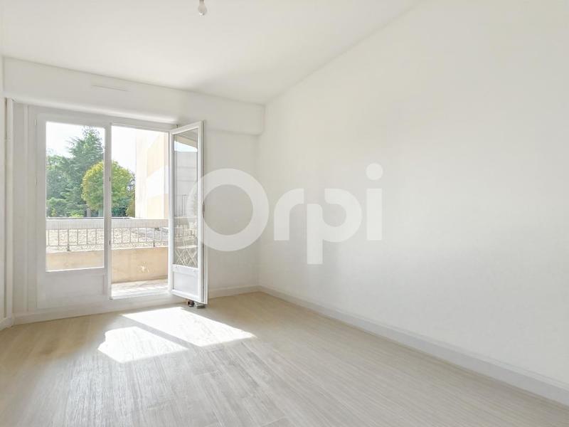 Appartement - 88 m² - 5 pièces