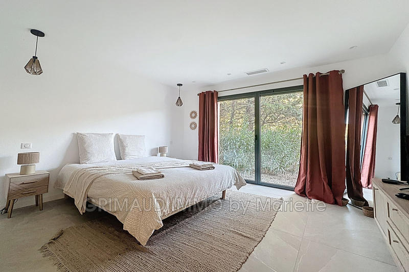 Villa - 240 m² - 5 pièces