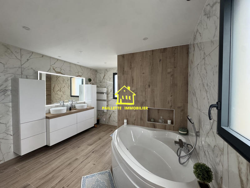 Maison - 127 m² - 4 pièces